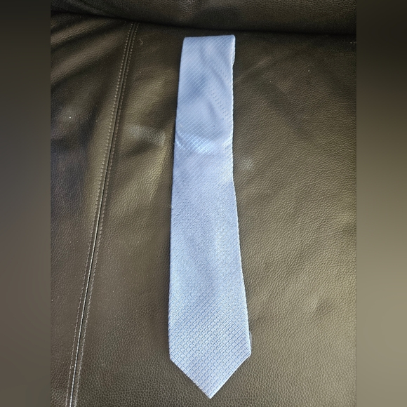 Perry Ellis portfolio 100 percent silk tie - Picture 1 of 4